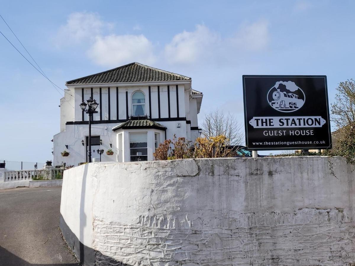 The Station Guest House Galmpton 外观 照片