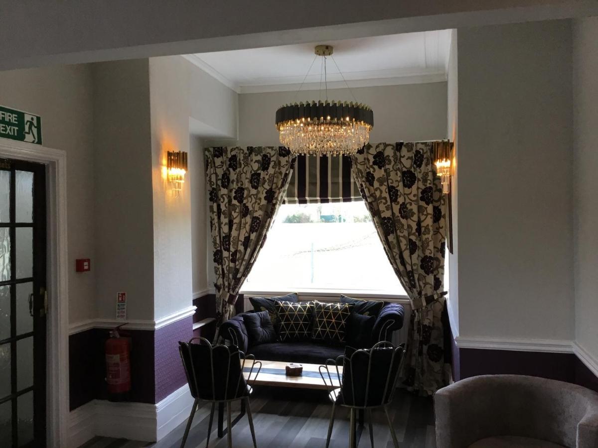 The Station Guest House Galmpton 外观 照片