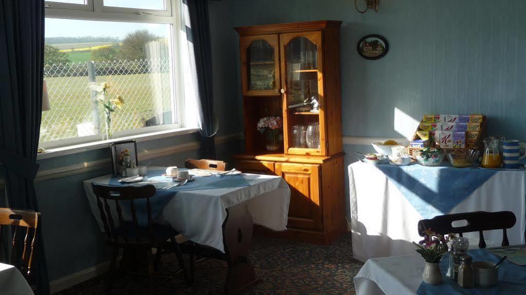 The Station Guest House Galmpton 外观 照片